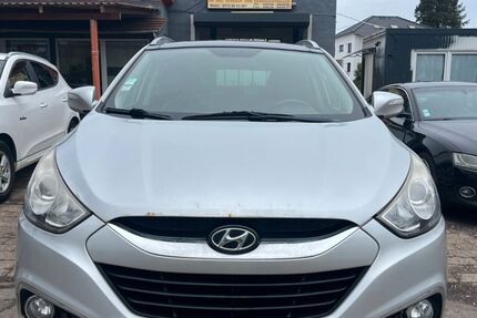Hyundai ix35 246.000 km 4.300 &euro; Saarwellingen 66793