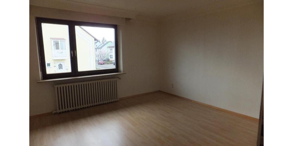Etagenwohnung Wadgassen - 2 Zimmer, 72 m&sup2;, 420&euro; | Angebot:25752723
