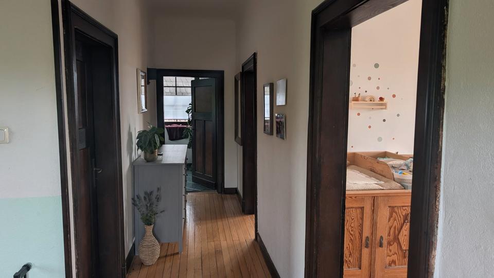 Einfamilienhaus Saarbrücken Dudweiler - 7 Zimmer, 204 m&sup2;, 375.000&euro; | Angebot:27010150