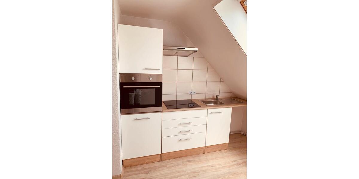 Dachgeschoßwohnung Homburg - 1 Zimmer, 67 m&sup2;, 650&euro; | Angebot:25944439