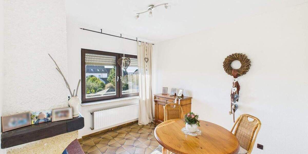 Etagenwohnung Überherrn Altforweiler - 3 Zimmer, 107 m&sup2;, 125.000&euro; | Angebot:25879116