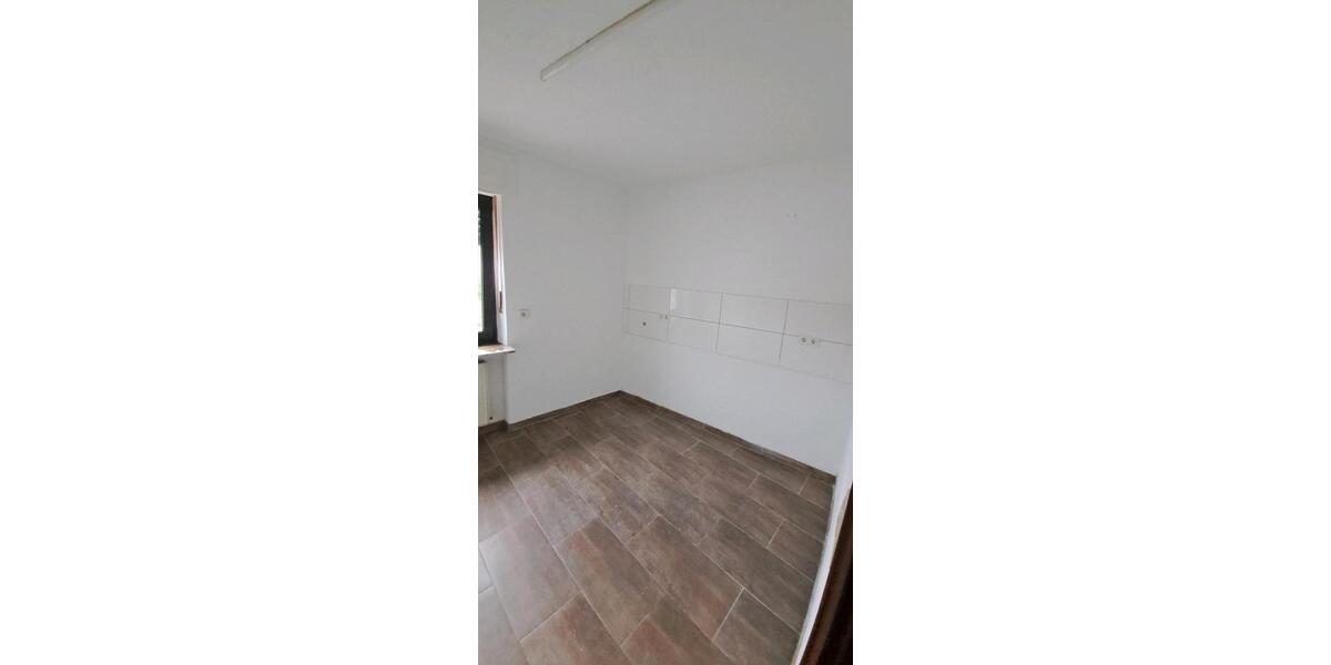Mehrfamilienhaus, Wohnhaus Homburg - 7 Zimmer, 200 m&sup2;, 1.150&euro; | Angebot:26606261
