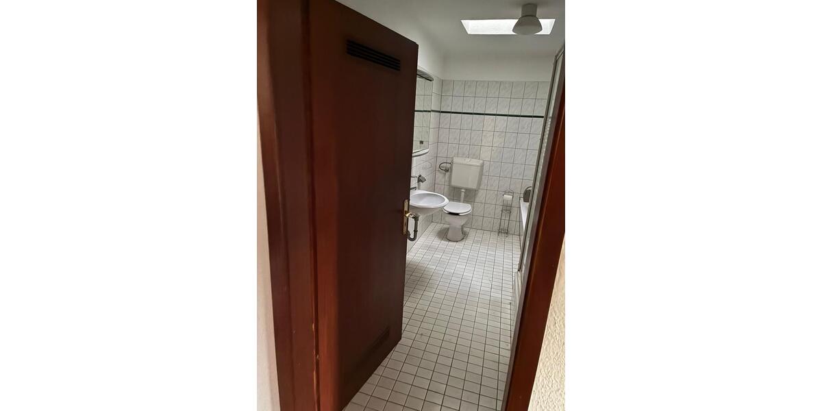 Etagenwohnung Saarbrücken Eschberg - 3 Zimmer, 85 m&sup2;, 750&euro; | Angebot:24308199