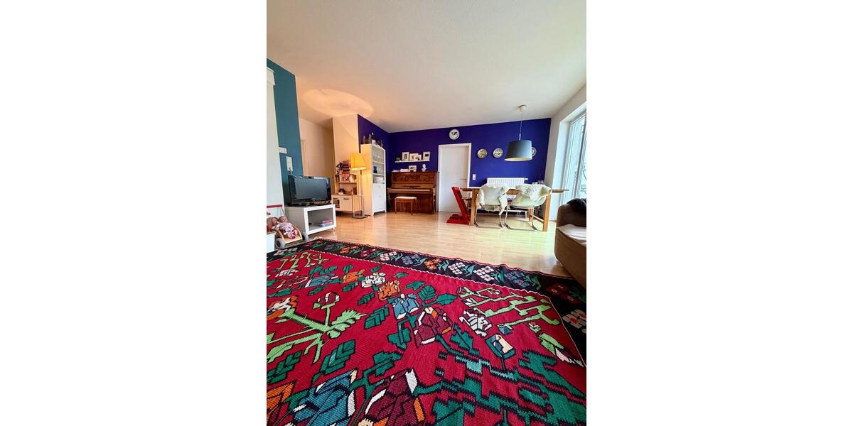 Etagenwohnung Saarbrücken Kieselhumes - 3 Zimmer, 89 m&sup2;, 979&euro; | Angebot:25382375