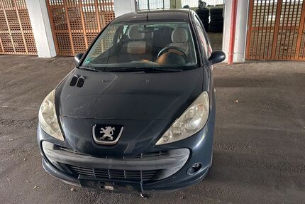 Peugeot 206 113.000 km 1.200 &euro; Saarbrücken 66121