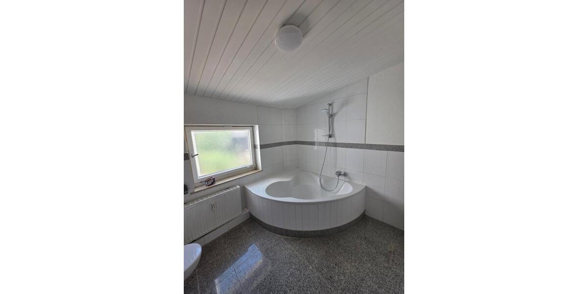 Etagenwohnung Schwalbach - 3 Zimmer, 80 m&sup2;, 530&euro; | Angebot:24762581