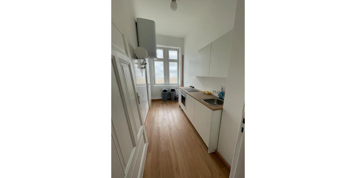 Etagenwohnung Saarbrücken Neue Bremm - 6 Zimmer, 170 m&sup2;, 385&euro; | Angebot:24879667