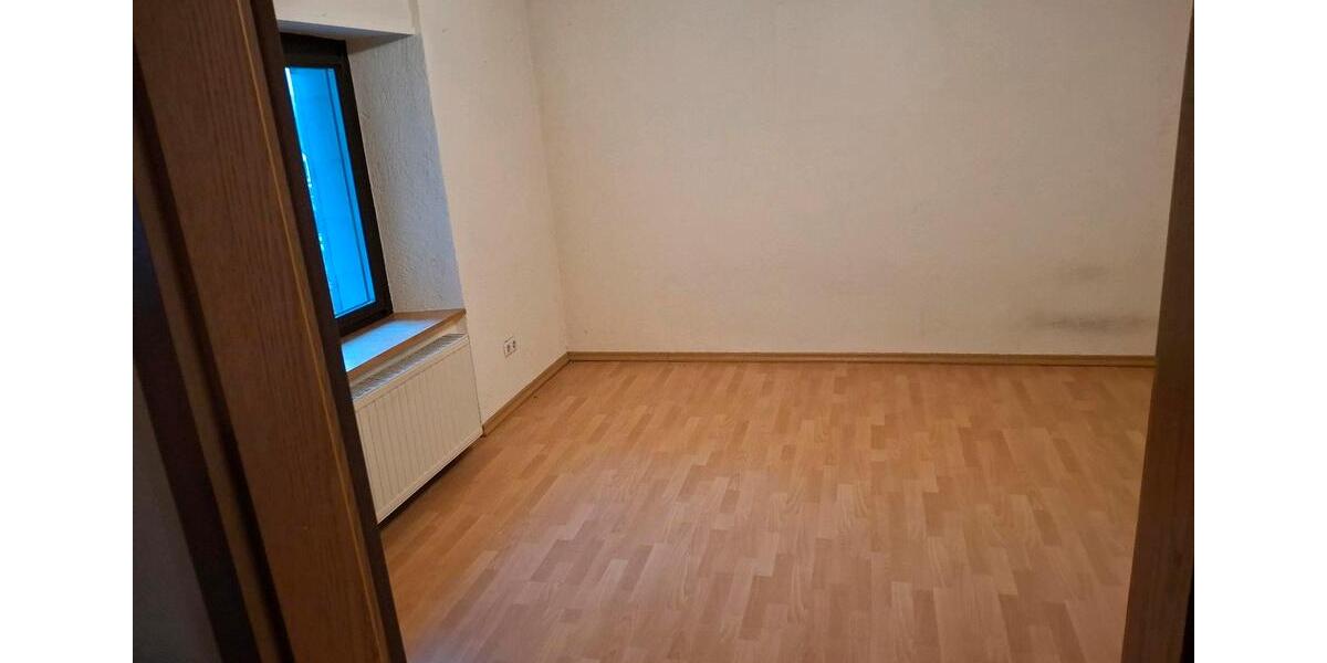Etagenwohnung Quierschied - 3 Zimmer, 75 m&sup2;, 800&euro; | Angebot:25840291