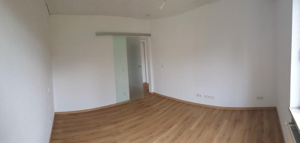 Etagenwohnung Saarbrücken Neue Bremm - 3 Zimmer, 70 m&sup2;, 850&euro; | Angebot:25905772
