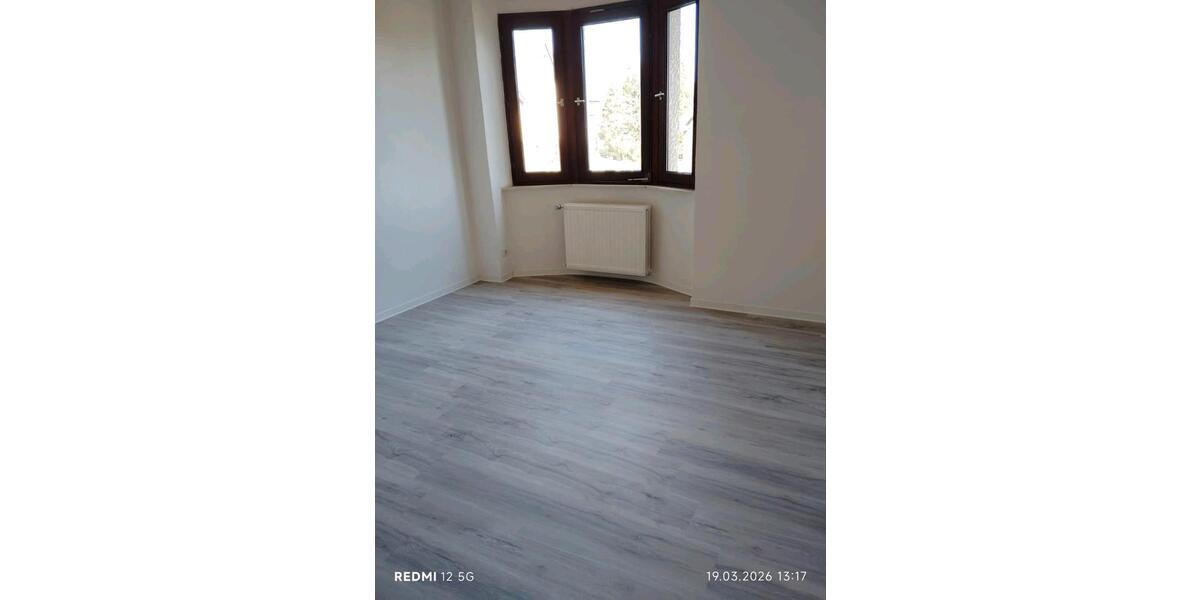 Doppelhaushälfte Saarbrücken West - 5 Zimmer, 110 m&sup2;, 1.100&euro; | Angebot:25829931