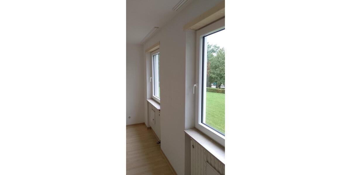 Hochparterre Saarbrücken Eschberg - 1 Zimmer, 24 m&sup2;, 370&euro; | Angebot:24832184