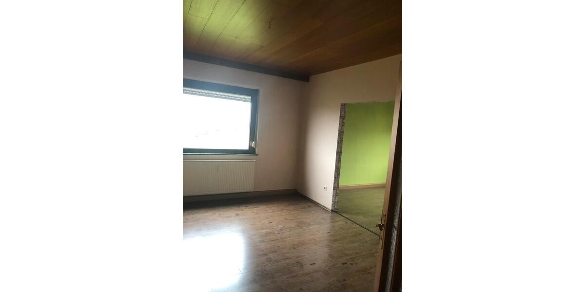 Erdgeschoßwohnung Quierschied - 2.5 Zimmer, 70 m&sup2;, 490&euro; | Angebot:24828391