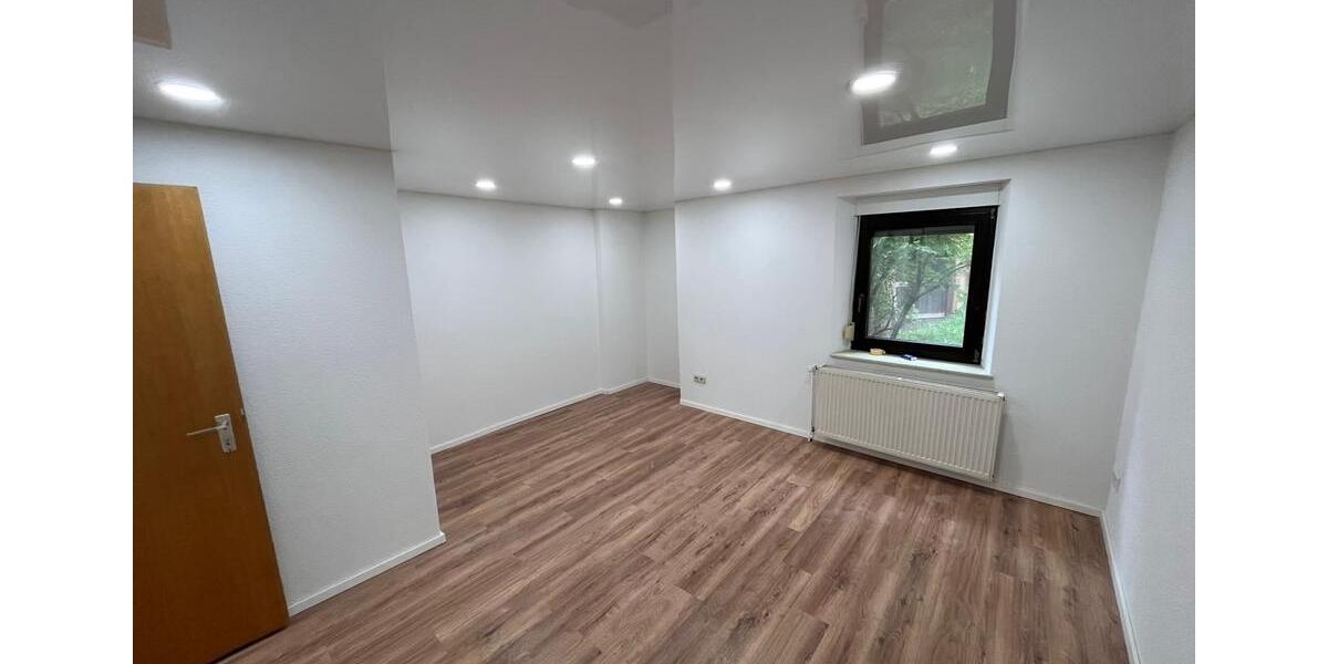 Etagenwohnung Ottweiler - 3 Zimmer, 88 m&sup2;, 890&euro; | Angebot:25124923