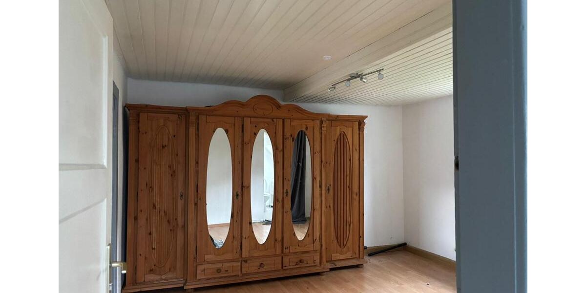 Doppelhaushälfte Saarbrücken Dudweiler - 4 Zimmer, 96 m&sup2;, 185.000&euro; | Angebot:25723028