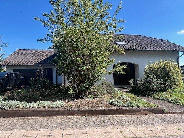 Einfamilienhaus Saarwellingen - 6 Zimmer, 205 m&sup2;, 369.000&euro; | Angebot:25730785