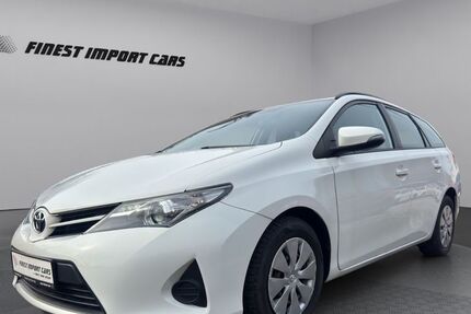 Toyota Auris Touring Sports 149.763 km 8.998 &euro; Völklingen 66333