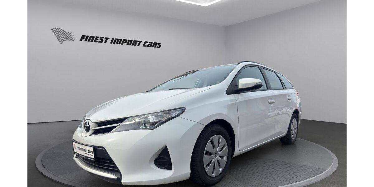 Toyota Auris Touring Sports 149.763 km 8.998 &euro; Völklingen 66333