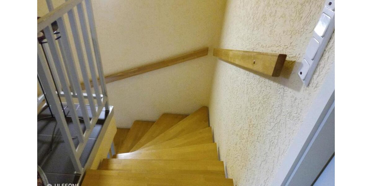 Reihenhaus Völklingen - 7 Zimmer, 140 m&sup2;, 360.000&euro; | Angebot:25457124