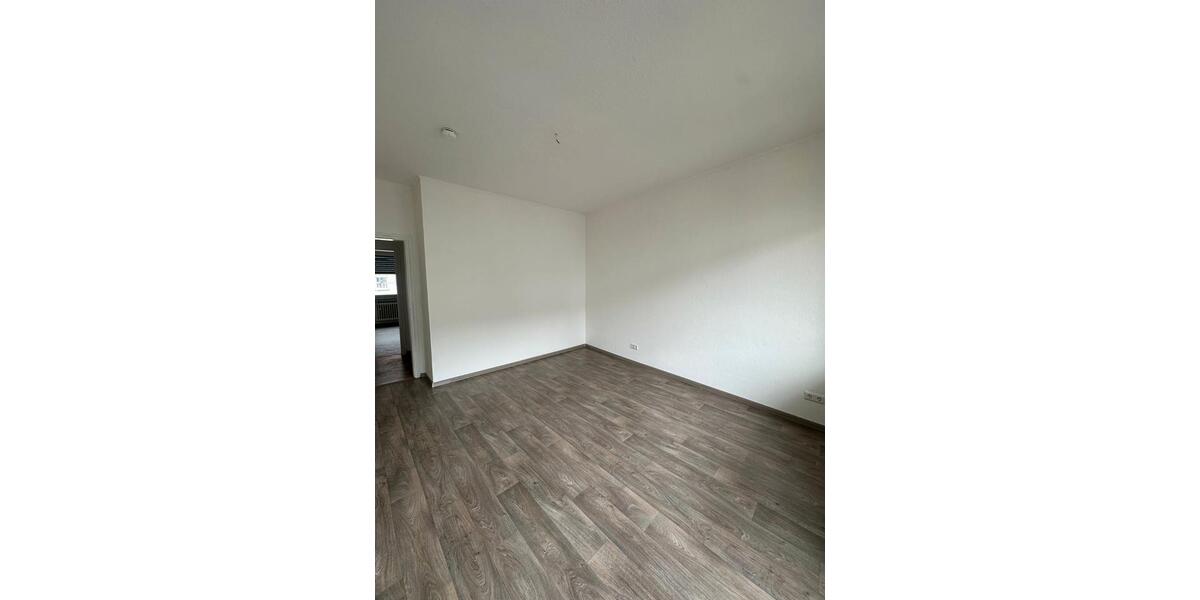 Etagenwohnung Saarbrücken Neue Bremm - 3 Zimmer, 75 m&sup2;, 600&euro; | Angebot:26662954