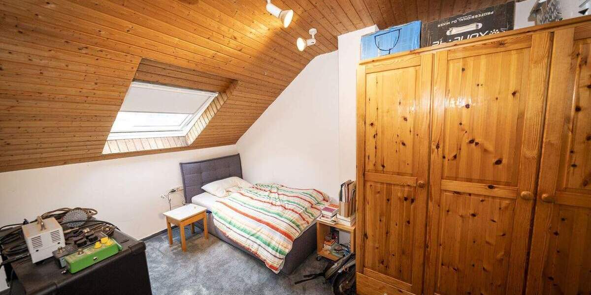 Reihenmittelhaus Püttlingen - 299.000&euro; | Angebot:25737020