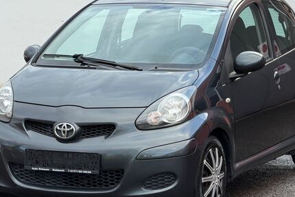 Toyota Aygo (X) 108.000 km 2.999 &euro; Völklingen 66333
