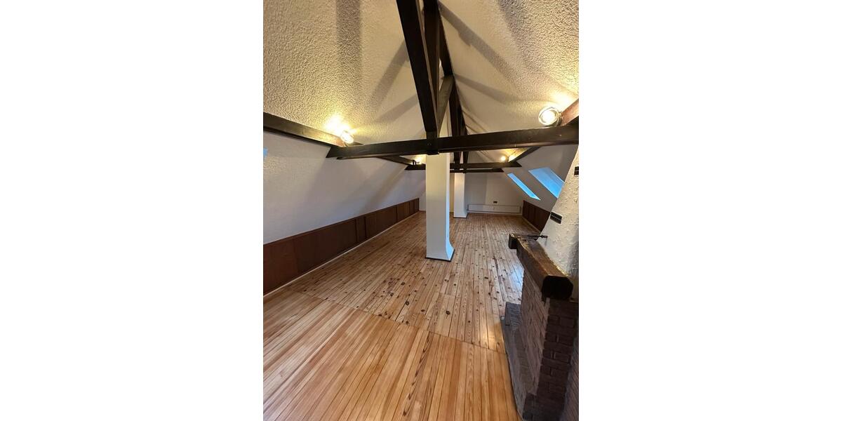 Maisonettenwohnung Saarbrücken Neue Bremm - 4 Zimmer, 125 m&sup2;, 1.100&euro; | Angebot:25804536