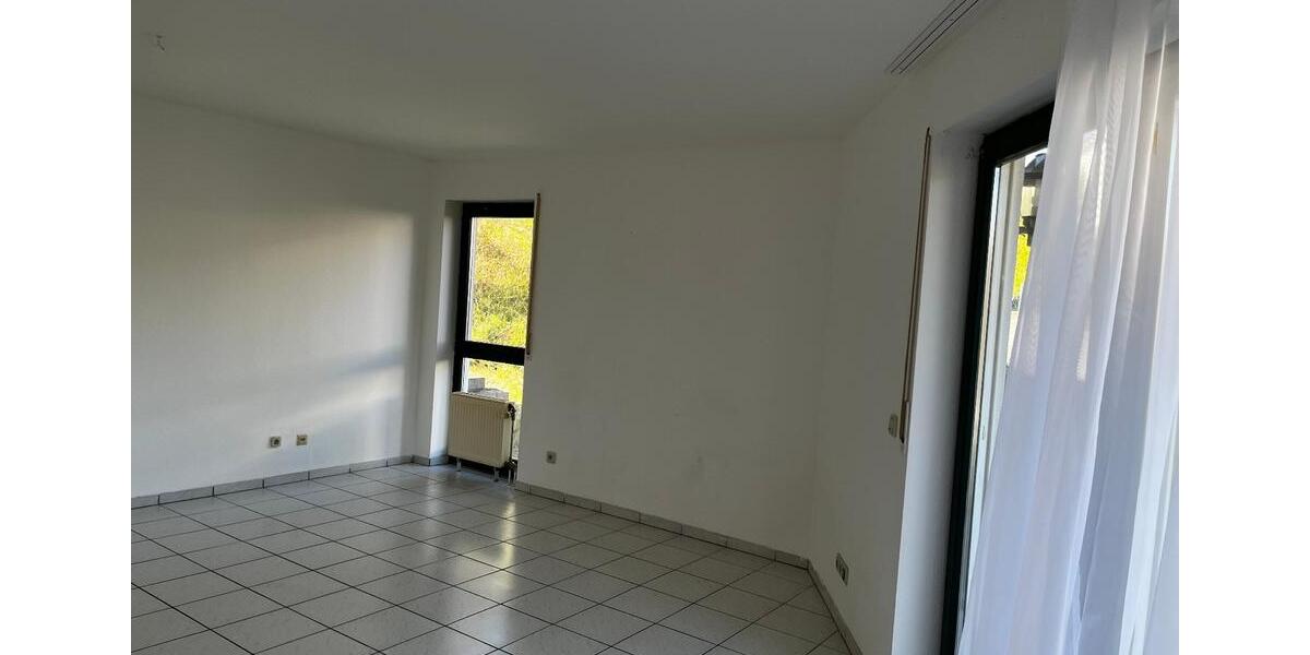 Erdgeschoßwohnung Sulzbach (Saar) - 3 Zimmer, 70 m&sup2;, 525&euro; | Angebot:26621799