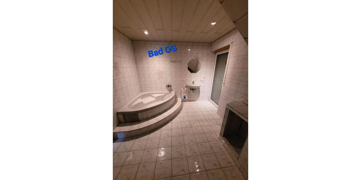 Einfamilienhaus Dillingen (Saar) - 7 Zimmer, 130 m&sup2;, 160.000&euro; | Angebot:27102518
