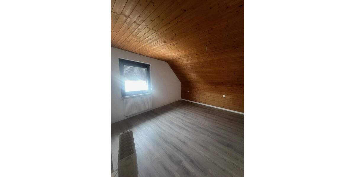 Einfamilienhaus Wadgassen - 6 Zimmer, 136 m&sup2;, 365.000&euro; | Angebot:25663173