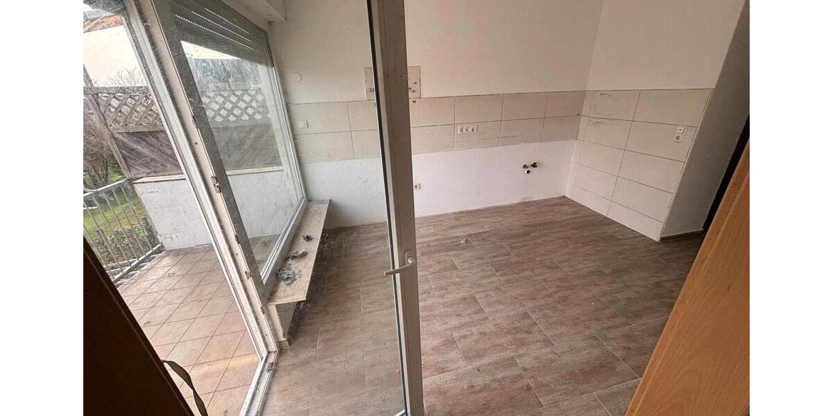 Erdgeschoßwohnung Bexbach - 4 Zimmer, 120 m&sup2;, 650&euro; | Angebot:25895213