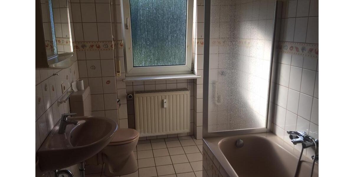 Dachgeschoßwohnung Völklingen - 3 Zimmer, 72 m&sup2;, 500&euro; | Angebot:24704339