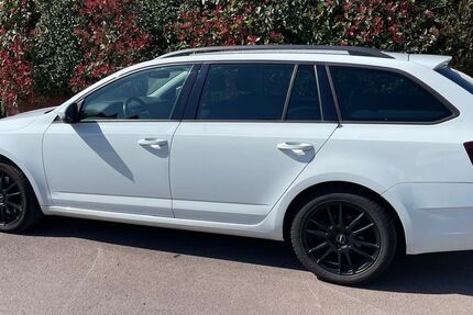 Skoda Octavia 68.000 km 17.500 &euro; Saarlouis 66740