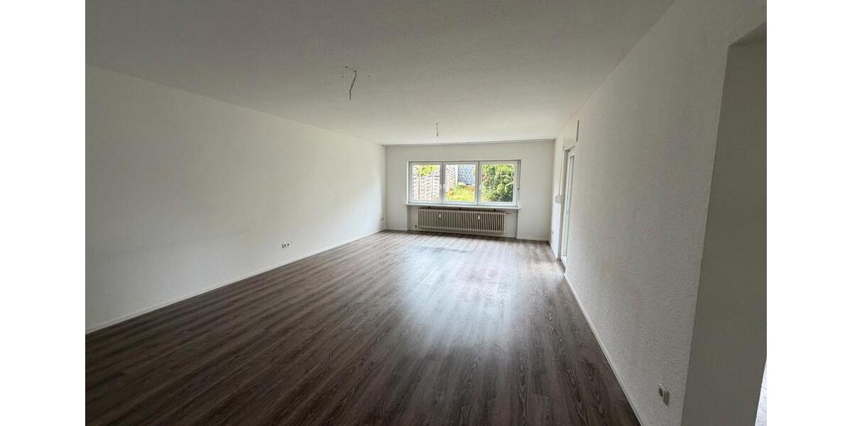 Erdgeschoßwohnung Heusweiler - 4 Zimmer, 98 m&sup2;, 800&euro; | Angebot:26558302