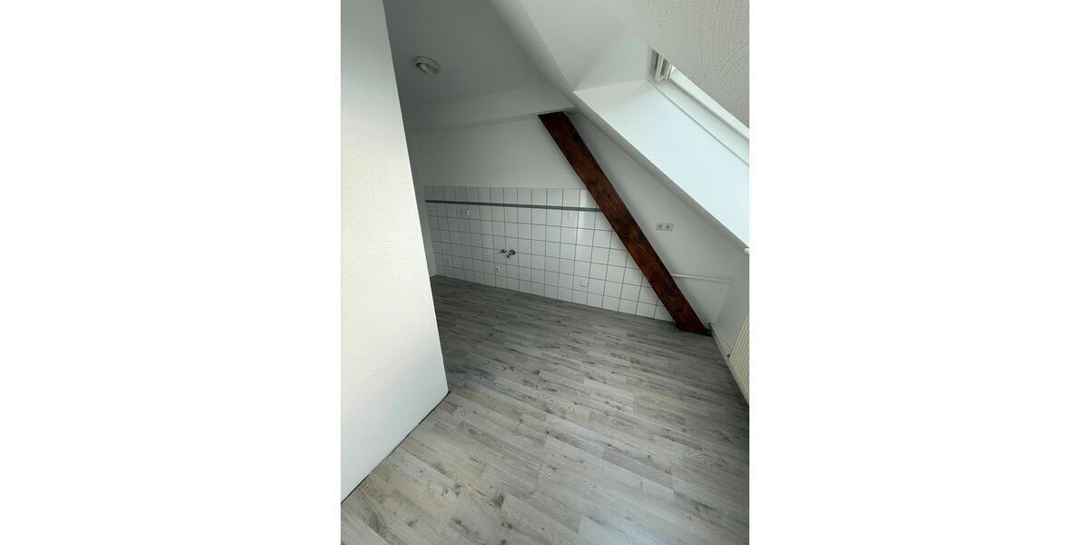 Dachgeschoßwohnung Blieskastel - 2 Zimmer, 60 m&sup2;, 440&euro; | Angebot:26626522