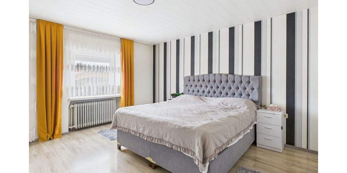 Mehrfamilienhaus, Wohnhaus Eppelborn / Wiesbach Wiesbach - 7 Zimmer, 239 m&sup2;, 220.000&euro; | Angebot:25687894