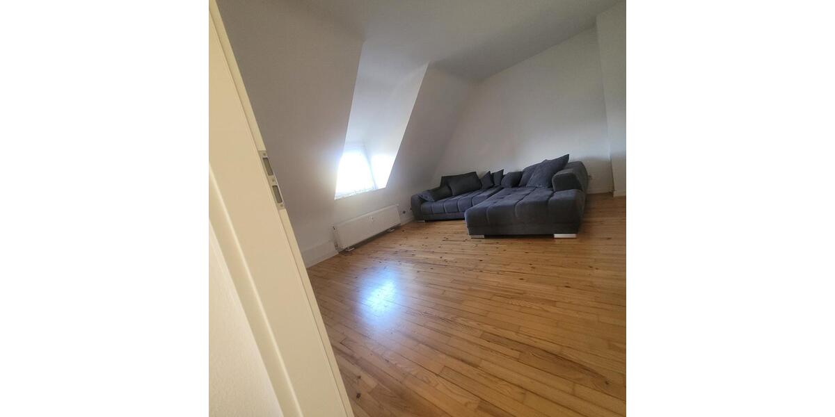 Dachgeschoßwohnung Neunkirchen - 3 Zimmer, 75 m&sup2;, 640&euro; | Angebot:25648960