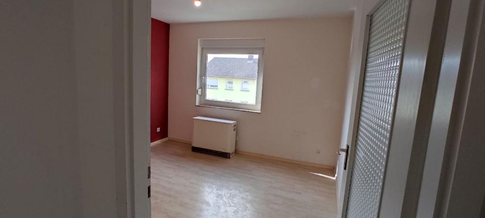 Etagenwohnung Saarlouis - 5 Zimmer, 110 m&sup2;, 180.000&euro; | Angebot:25898709