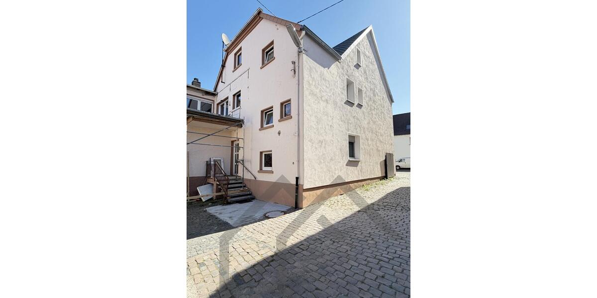 Etagenwohnung Blieskastel - 3 Zimmer, 83 m&sup2;, 700&euro; | Angebot:26620855