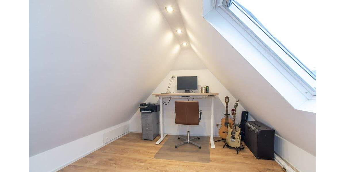 Mehrfamilienhaus, Wohnhaus Illingen / Uchtelfangen Uchtelfangen - 4 Zimmer, 118 m&sup2;, 210.000&euro; | Angebot:25799965