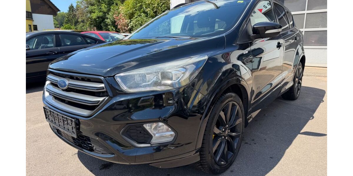 Ford Kuga 253.900 km 7.990 &euro; Lebach 66822