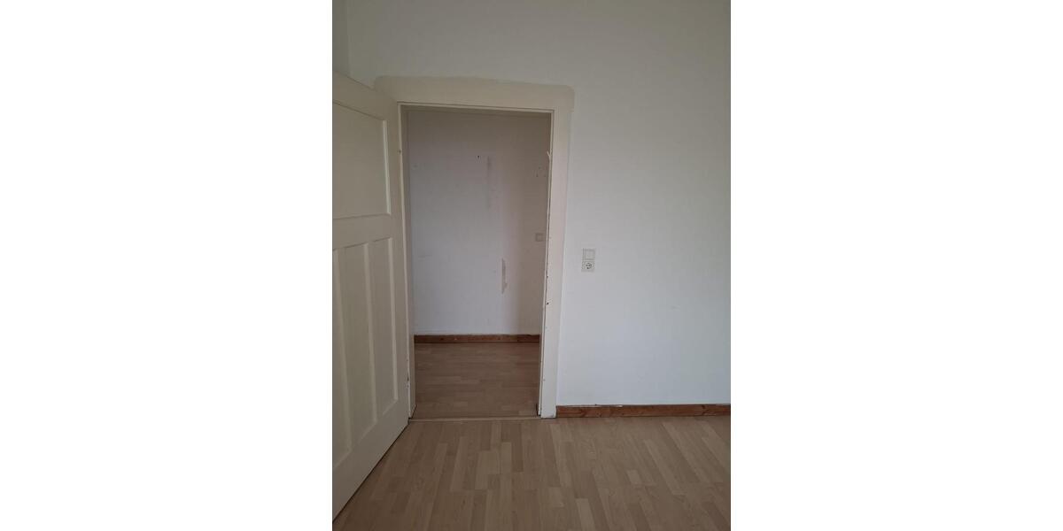 Dachgeschoßwohnung Bous - 3 Zimmer, 90 m&sup2;, 600&euro; | Angebot:26677032
