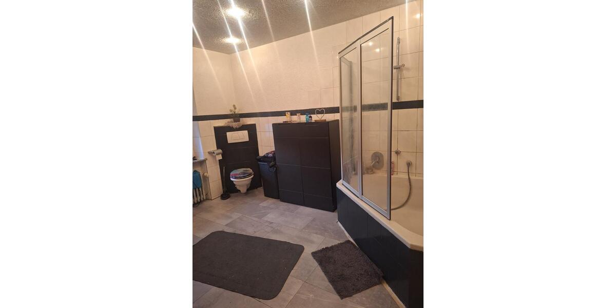 Reihenhaus Püttlingen - 7 Zimmer, 231 m&sup2;, 224.000&euro; | Angebot:25830409