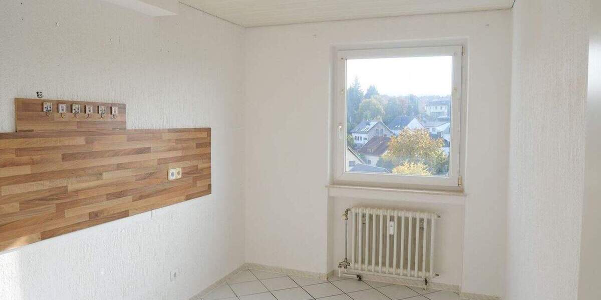 Etagenwohnung Sankt Ingbert Rohrbach - 3 Zimmer, 92 m&sup2;, 199.000&euro; | Angebot:25667231