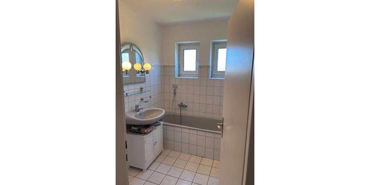 Etagenwohnung Saarbrücken - 3 Zimmer, 81 m&sup2;, 240.000&euro; | Angebot:26959767