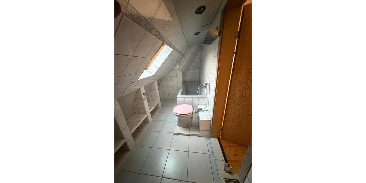 Einfamilienhaus Saarbrücken Malstatt - 7 Zimmer, 120 m&sup2;, 1.500&euro; | Angebot:25137831