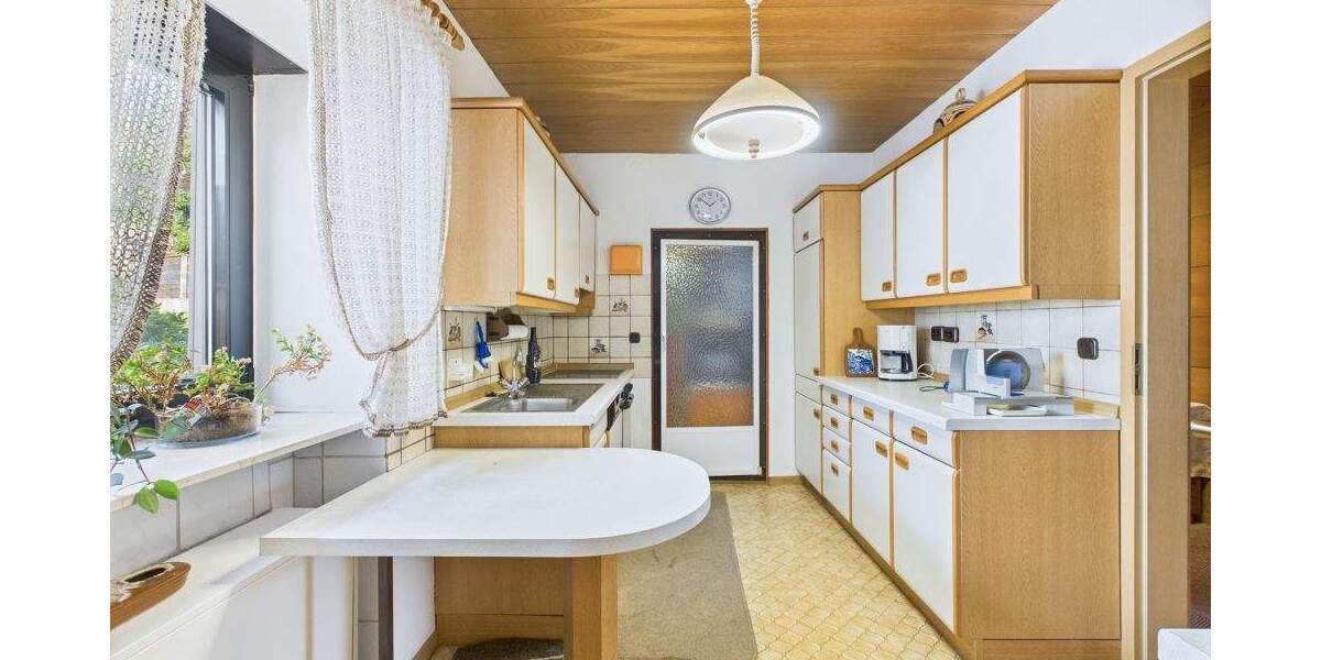 Mehrfamilienhaus, Wohnhaus Quierschied - 9 Zimmer, 234 m&sup2;, 195.000&euro; | Angebot:25799966