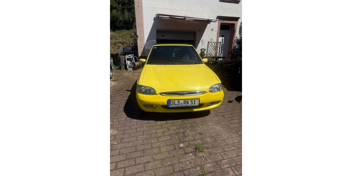 Ford Escort 171.900 km 2.350 &euro; Nalbach 66809