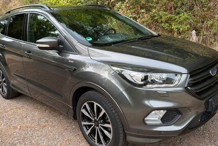 Ford Kuga 156.800 km 12.990 &euro; Homburg 66424
