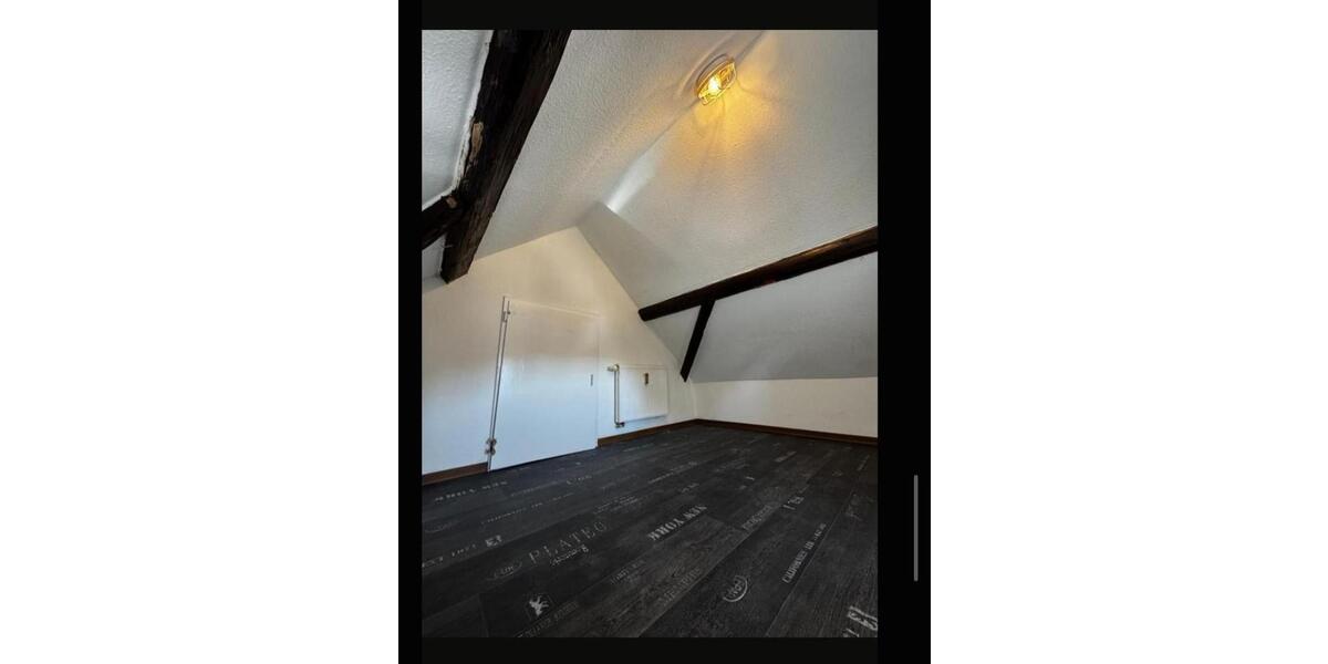 Dachgeschoßwohnung Ottweiler - 2 Zimmer, 65 m&sup2;, 620&euro; | Angebot:25840288