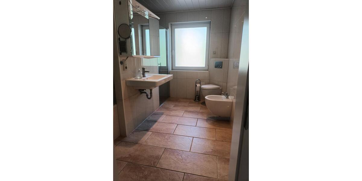 Erdgeschoßwohnung Beckingen - 3 Zimmer, 130 m&sup2;, 975&euro; | Angebot:25572199